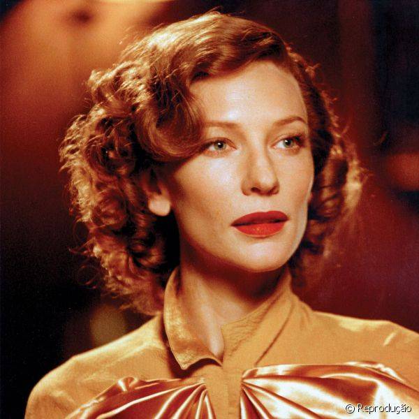 O Aviador, 2004 - Toda a elegância da personagem de Cate Blanchett, Katharine Hepburn, podia ser notada pelo batom, que tinha um tom clássico e acabamento opaco para deixar todo o conjunto mais discreto.